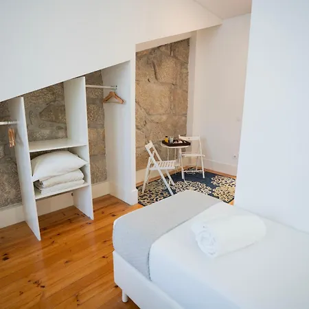Turista Da Trindade B&B 포르투