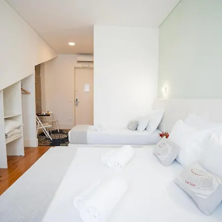 Turista Da Trindade B&B 포르투