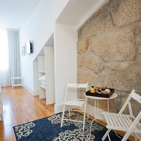 B&B Turista Da Trindade 포르투
